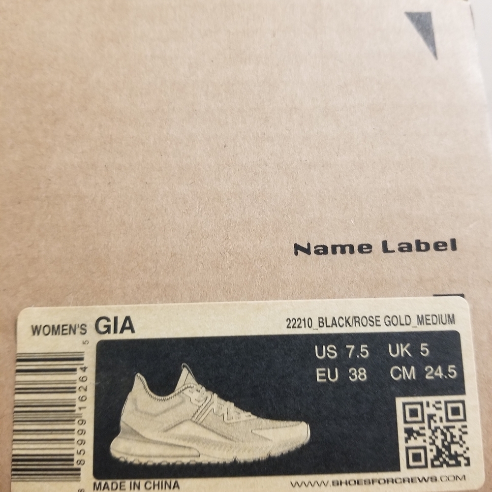 NEW! Gia Mesh Sneakers - Picture 3 of 9